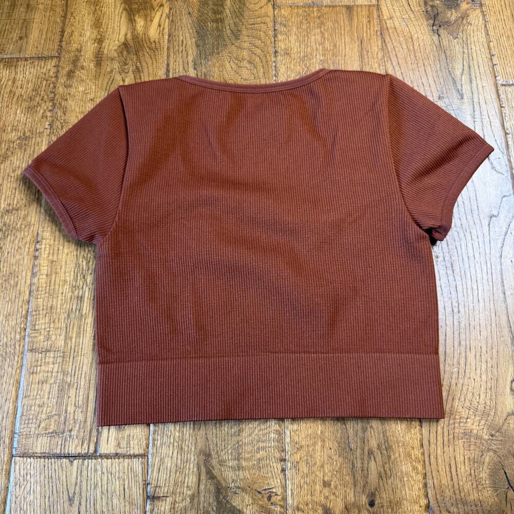 Lot of 2 Wild Fable Seamless Crop Top Ribbed Knit Scoop Neck Sz S Brown Black - Picture 5 of 7